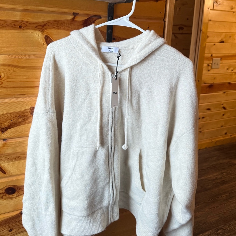 TNA Cream Hooded Sweater’s
